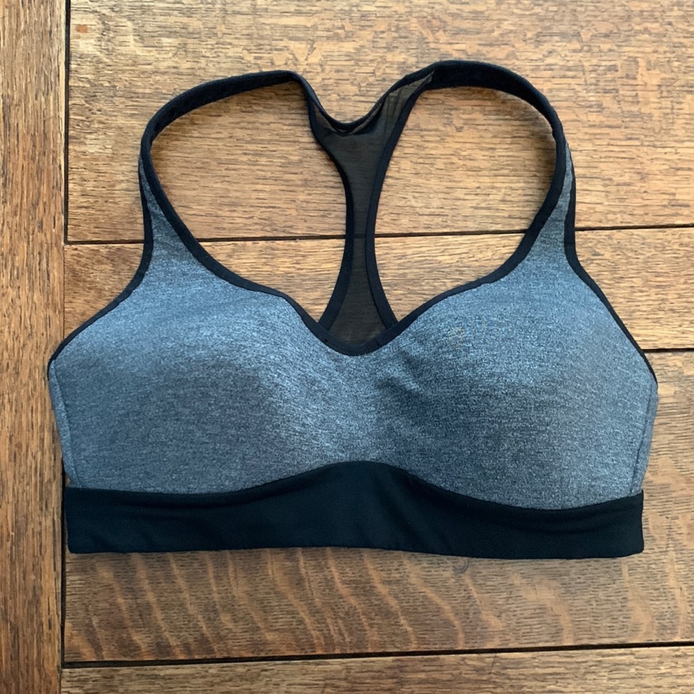 Lululemon running bra size 8
